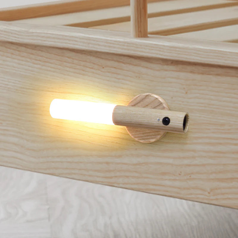 LED Stablampe aus Holz mit Magnetbefestigung – Wiederaufladbare Wandlampe mit warmem Licht & tragbarem Design