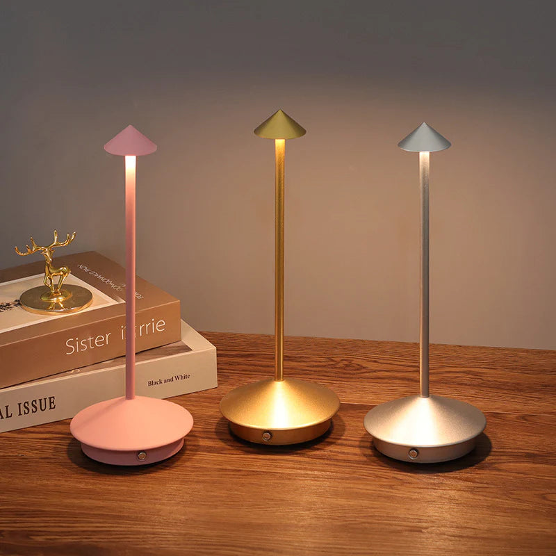 LED Tischlampe mit Touch-Steuerung – dimmbar & wiederaufladbar, modernes Design