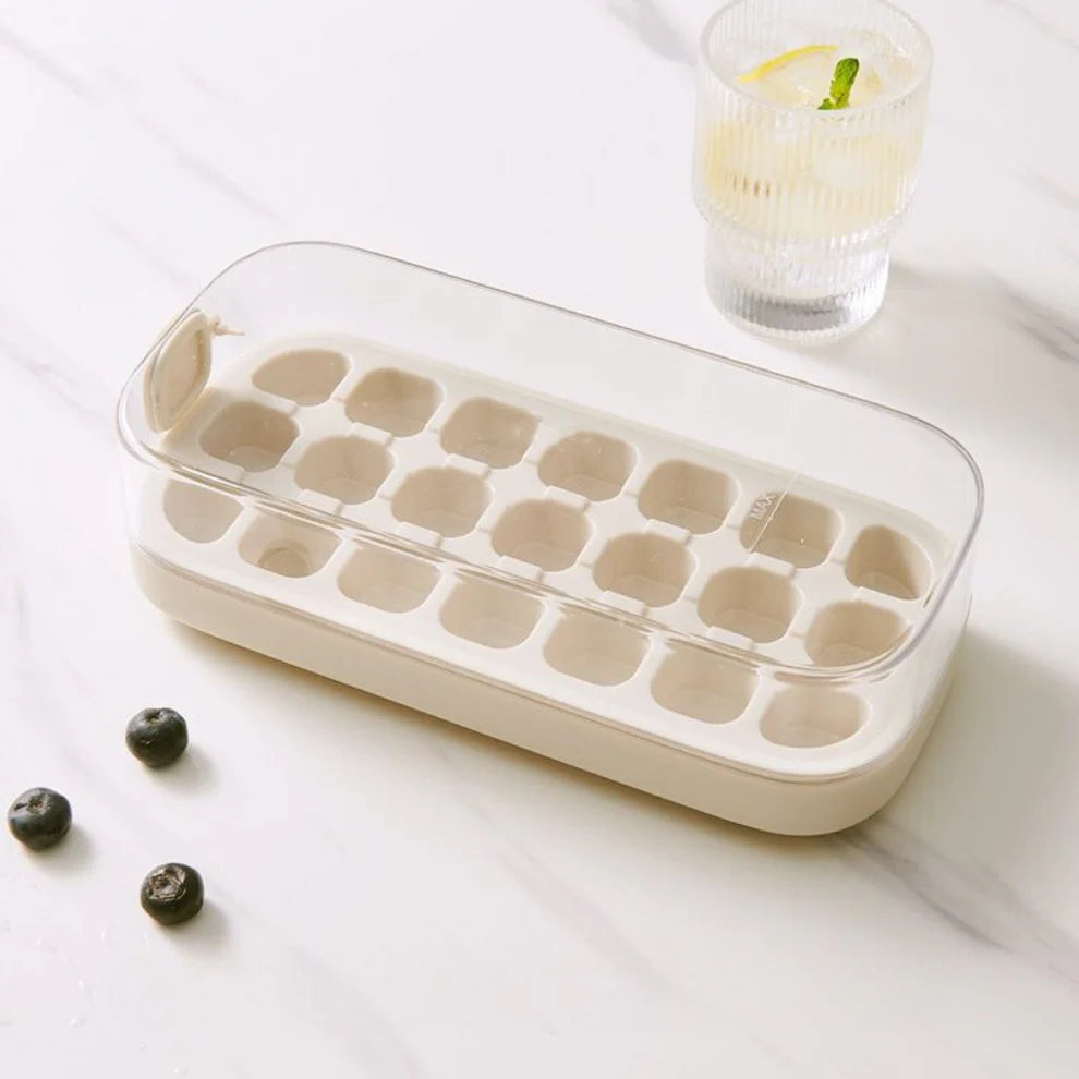 Eiswürfelform mit Deckel – Stapelbare Eiswürfelbox für 18 Würfel, BPA-frei