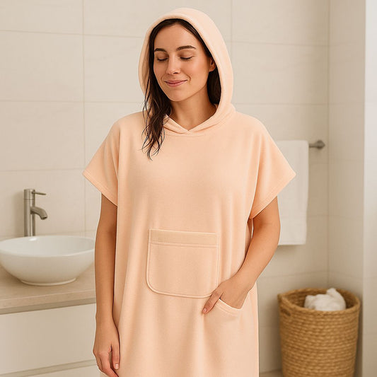 Mikrofaser Badeponcho mit Kapuze und Tasche – schnelltrocknend & gemütlich
