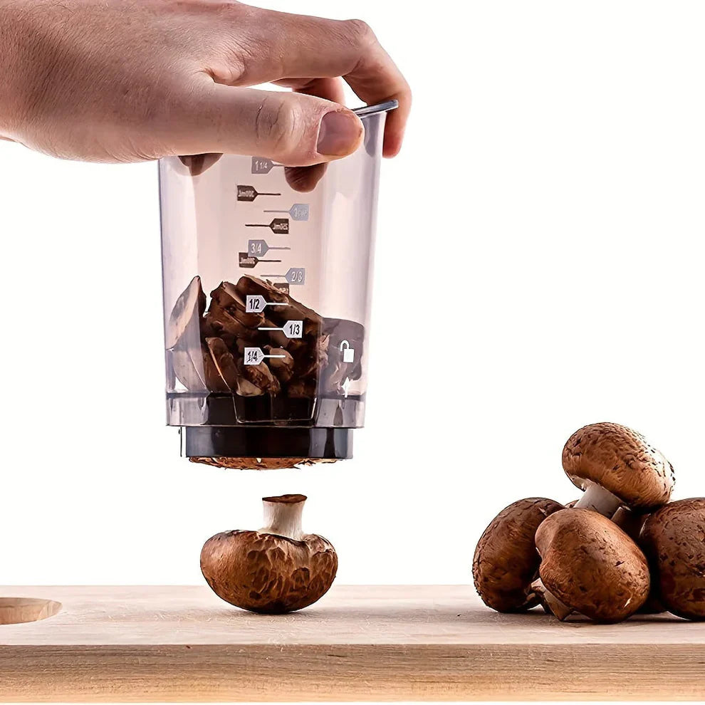 3-in-1 Gemüseschneider mit Messbecher – 300 ml & 3 Einsätze